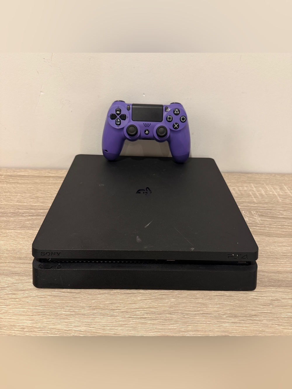 Sony PlayStation 4 PS4 Slim 1TB Console + DualShock 4 Controller, Firmware 11.02